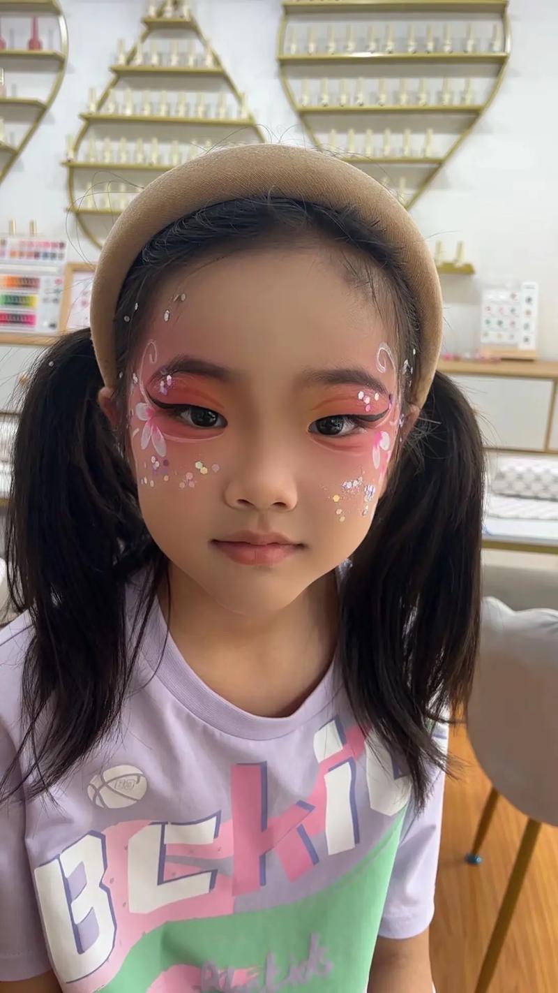 幼儿园演出画妆法教程